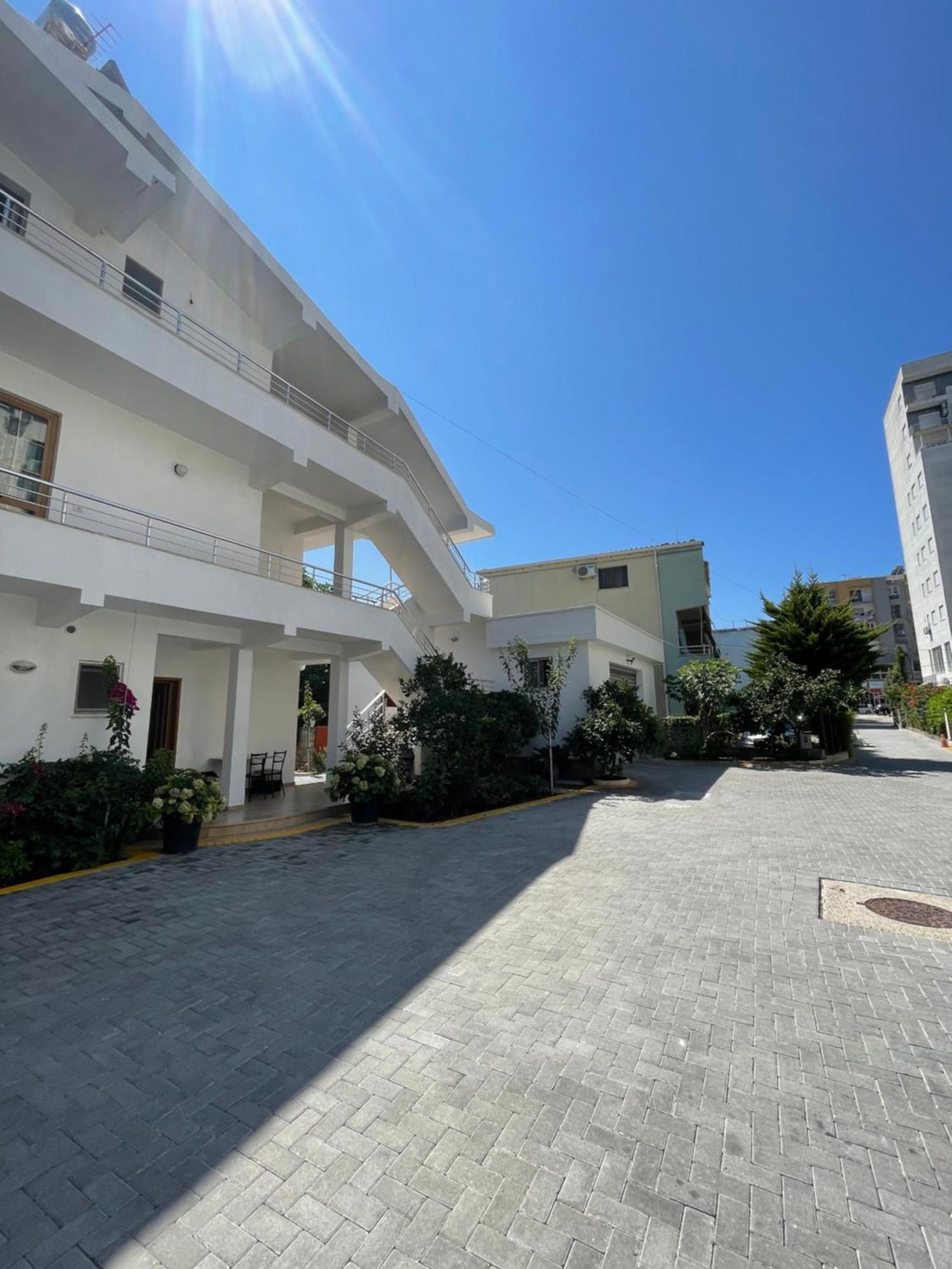 דורס Guest House Lionel מראה חיצוני תמונה